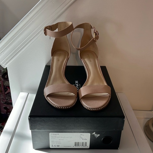 NWT COACH MAUDE SOFT MILLED LEATHER IN BEECHWOOD SIZE 8.5 - Picture 2 of 11